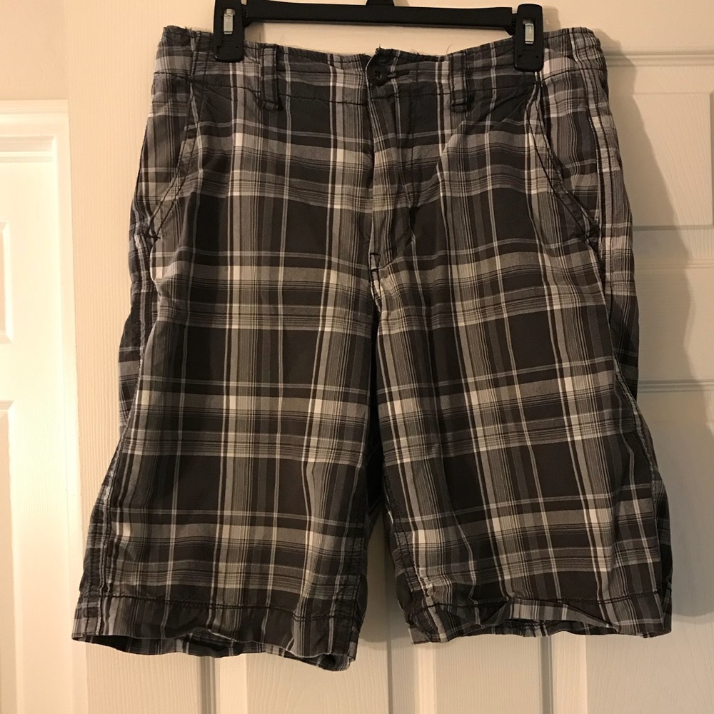 Men’s American Eagle Black/Gray Plaid Shorts Sz 30